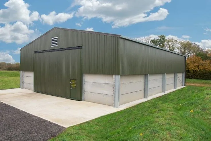 هناجر ومستودعات الخبر: بناء سريع وآمن لمساحات التخزين