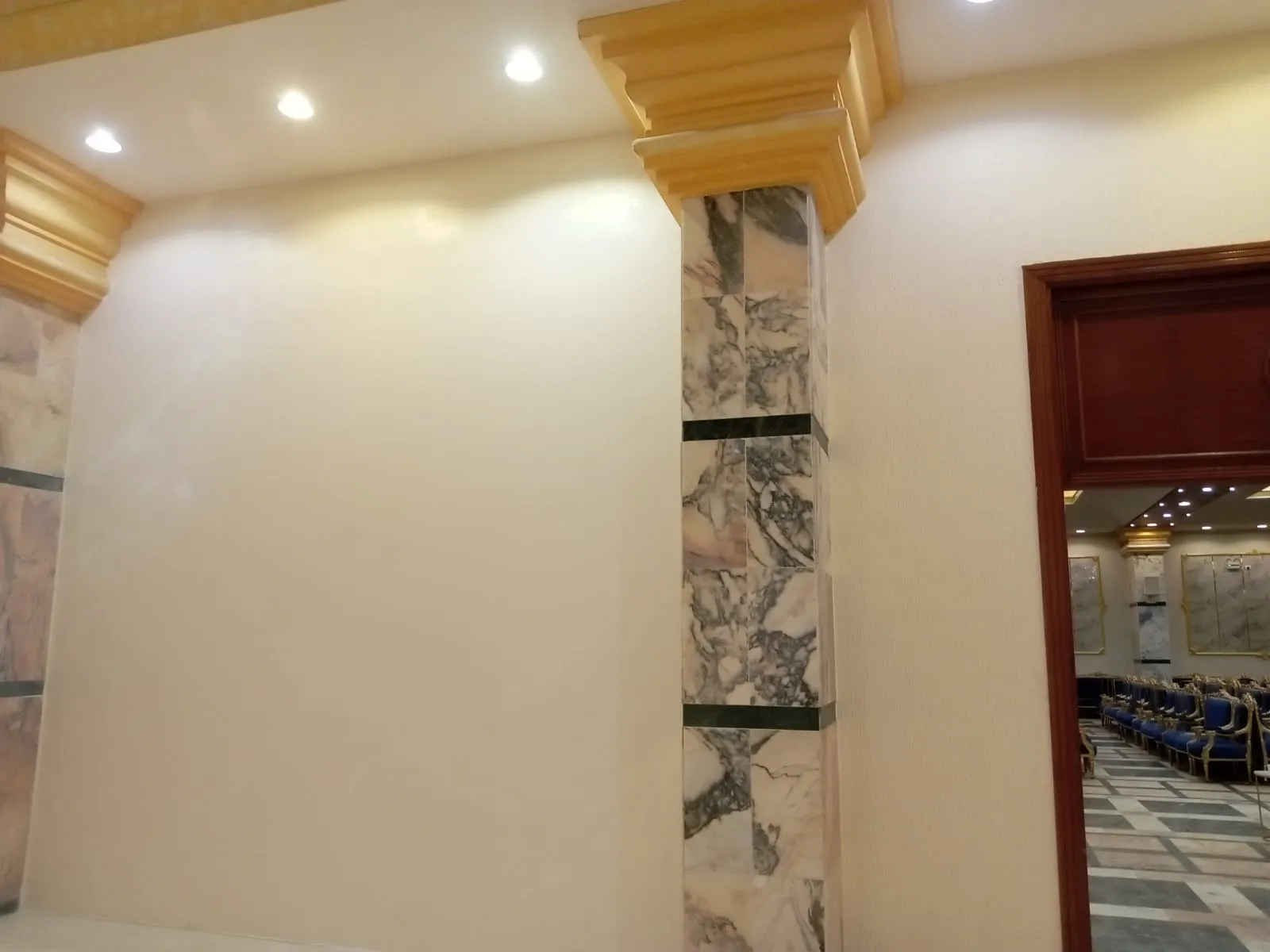 معلم ممتازلدهانات وديكورات في حي الراكة