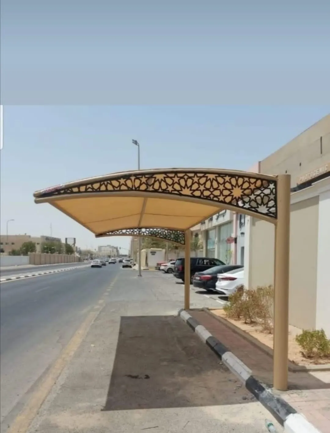 تركيب مظلات سيارات في حي الدوحة