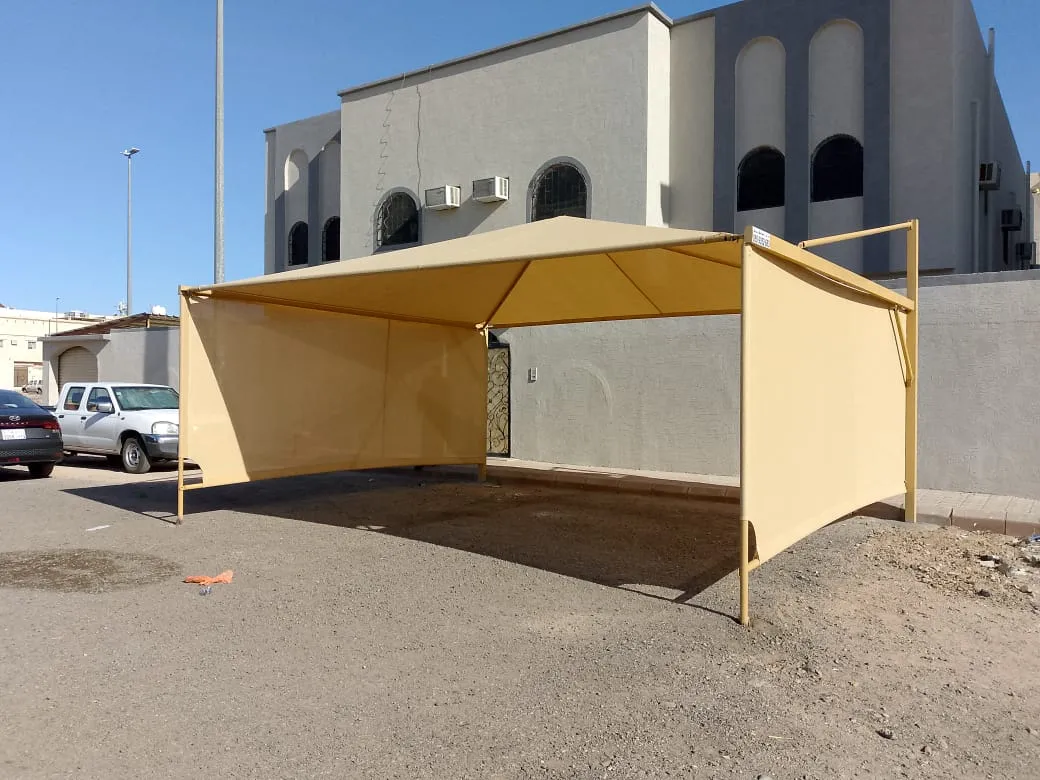 تركيب مظلات في حي الضحيه بالمنطقة الشرقية