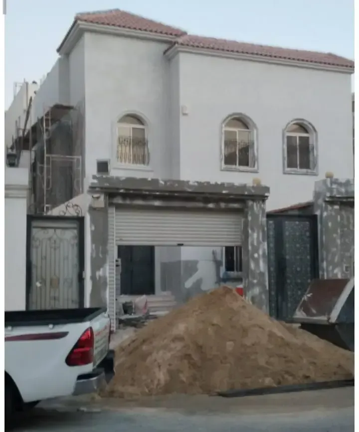 ترميم عماير قديمة وجديدة في المنطقة الشرقية 