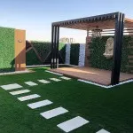 تركيب مظلات استرحات مع العشب الصناعي في بالدمام 