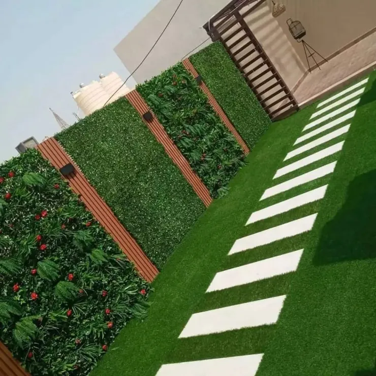 تركيب مظلات استرحات مع العشب الصناعي في بالدمام 