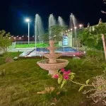 تركيب مظلات استرحات مع العشب الصناعي في بالدمام 