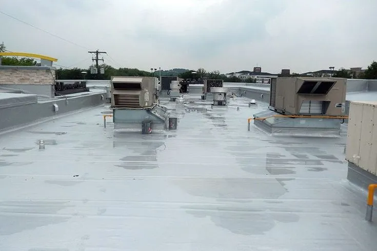 عوازل أسطح القطيف | حلول متكاملة للعزل الحراري والمائي