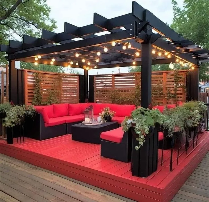 جلسات شتوية ساحرة في القطيف مع أجمل تصاميم البرجولات العصرية