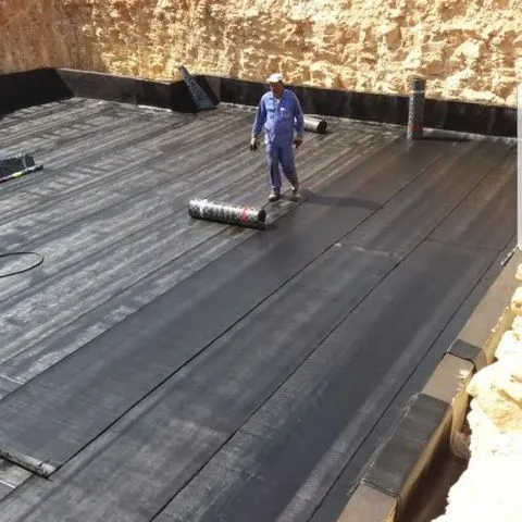 عوزال اسطح الدمام | دهان عوازل اسطح مائية وحرارية