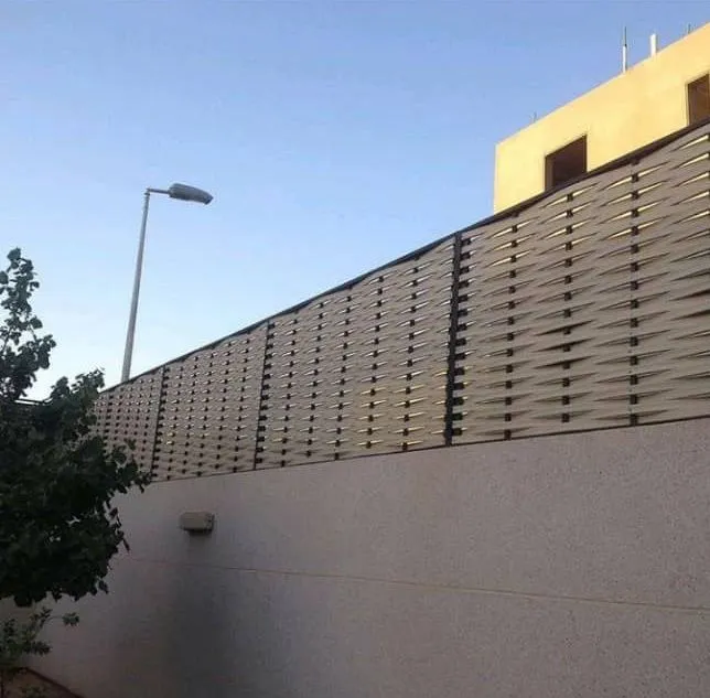 تركيب احدث اشكال السواتر في المنطقة الشرقية لعام 2026