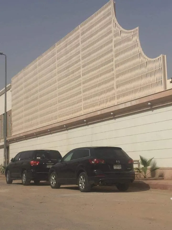 سواتر الشرقية | تركيب سواتر حديد وخشب للمنازل بجودة عالية