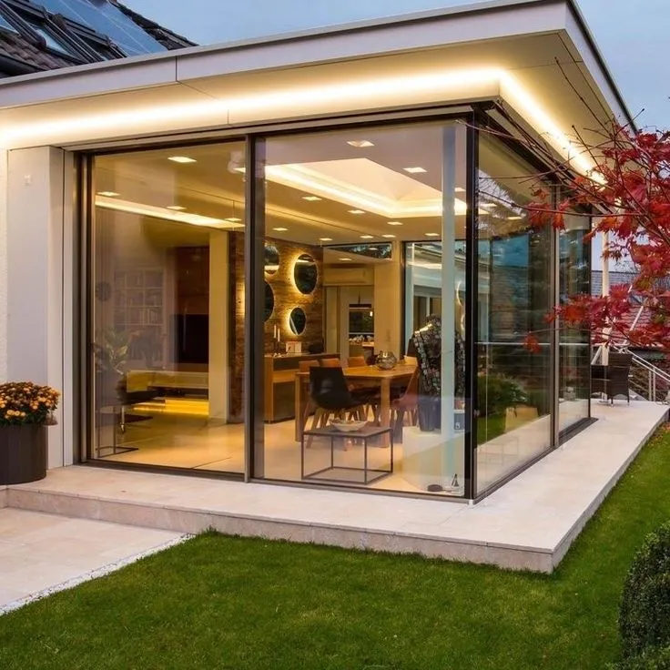 مقاول بناء ملاحق خارجية في القطيف | ملاحق ساندوتش بانل وزجاج