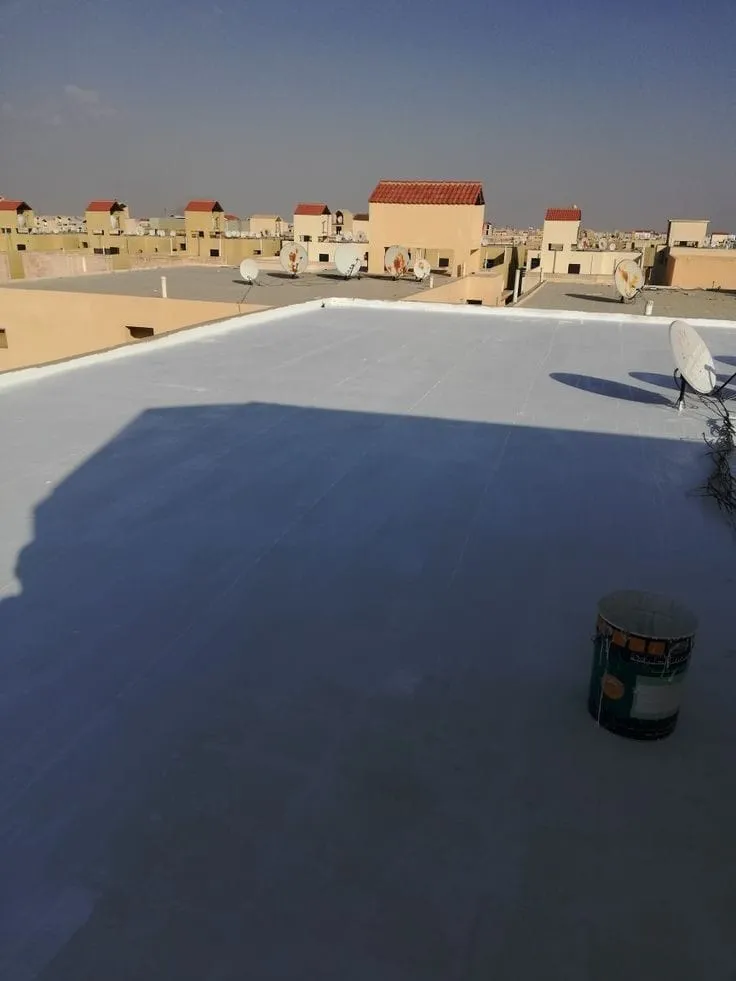 دهان عزل اسطح في الدمام | معلم عوازل اسطح مائية وحرارية